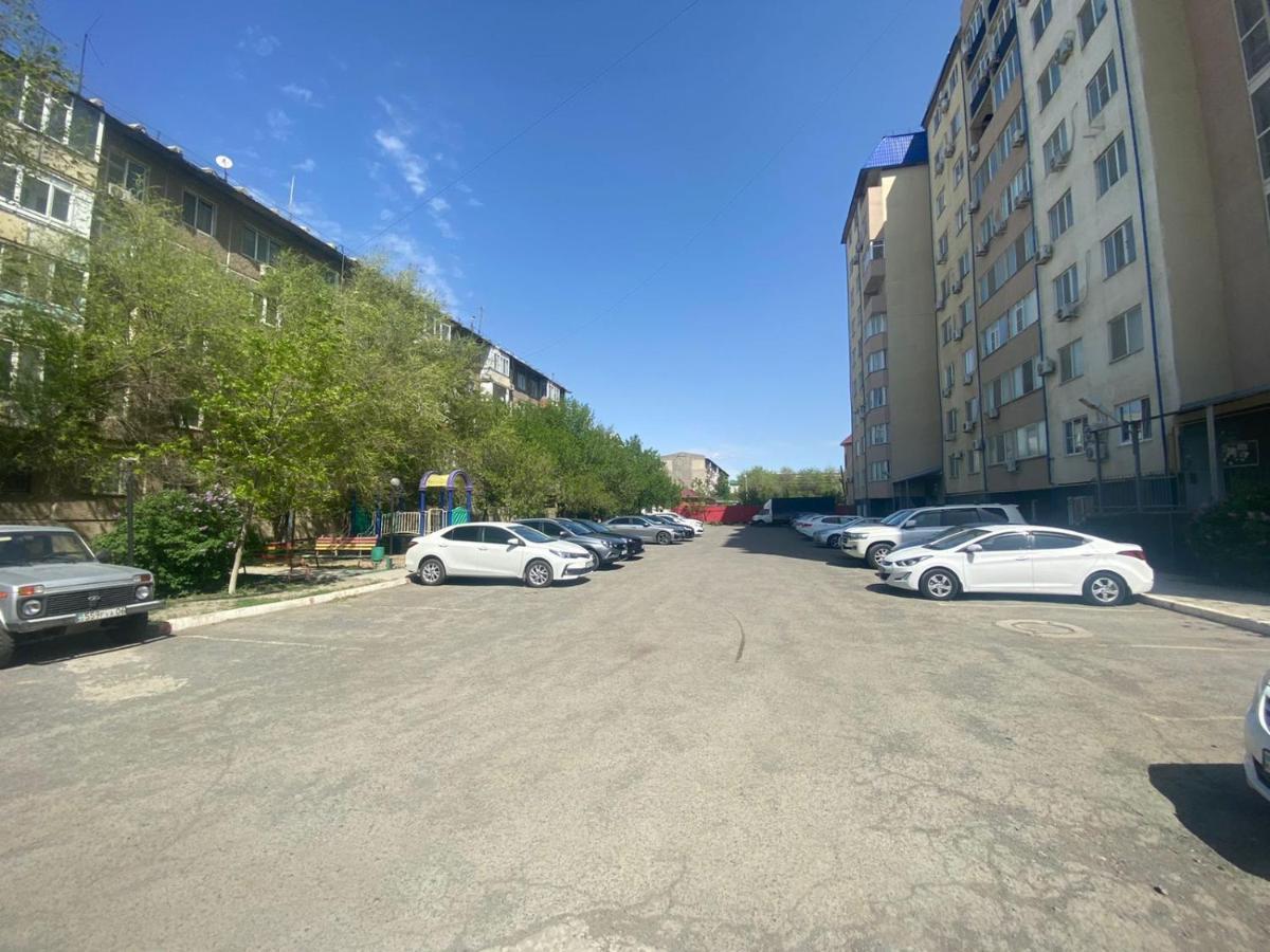 2 Комнатная Квартира В Атырау С Бесключевым Доступом Atyrau Exterior photo